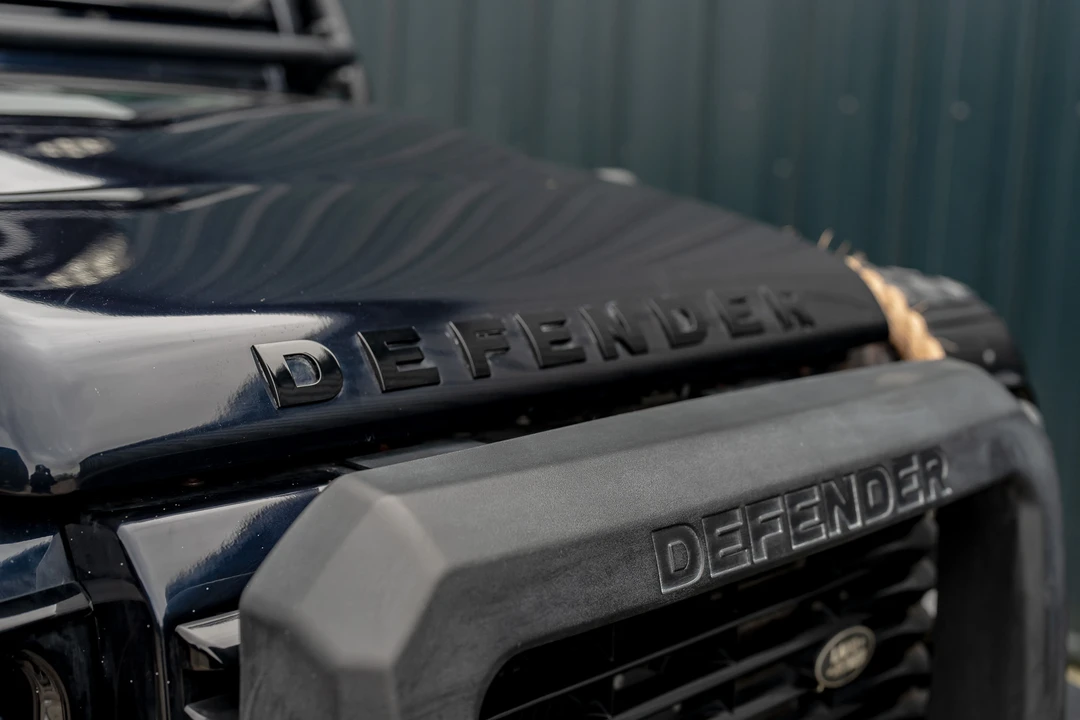 2011 Land Rover Defender 110 - Image 27 of 31
