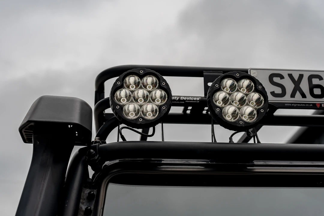2011 Land Rover Defender 110 - Image 28 of 31