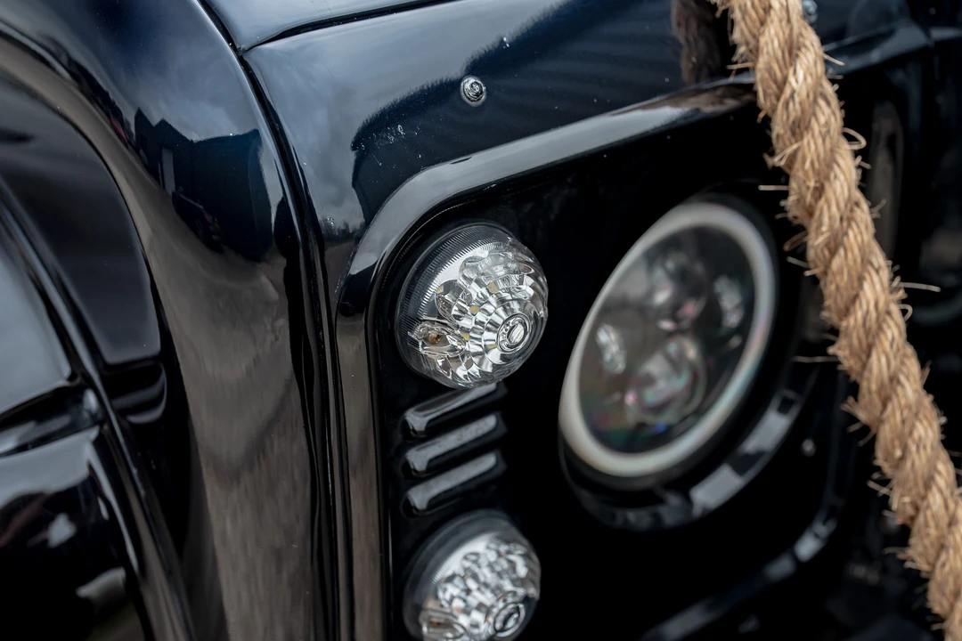 2011 Land Rover Defender 110 - Image 30 of 31