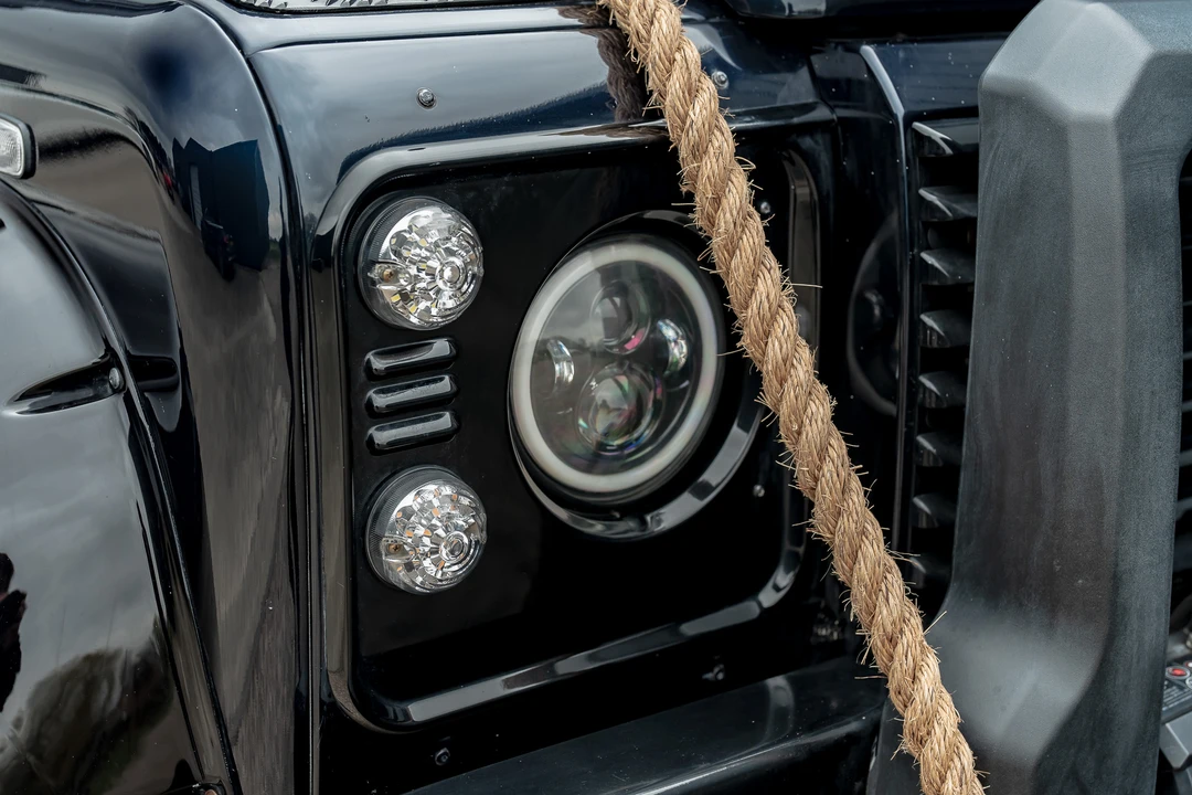 2011 Land Rover Defender 110 - Image 31 of 31
