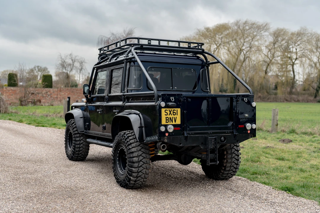 2011 Land Rover Defender 110 - Image 15 of 31