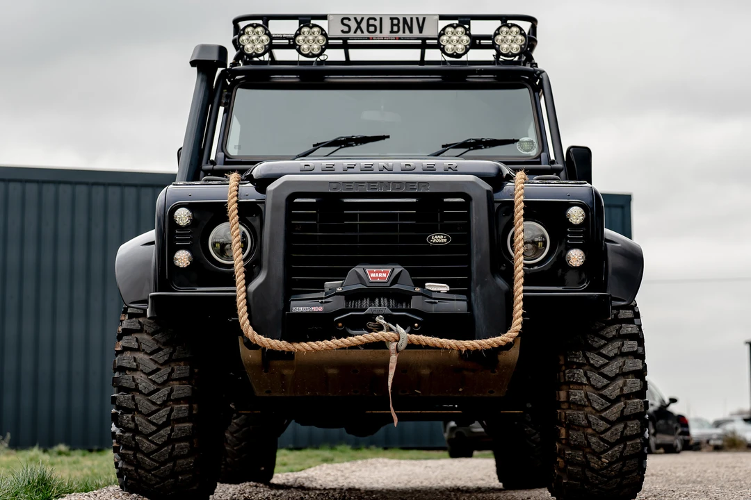 2011 Land Rover Defender 110 - Image 11 of 31