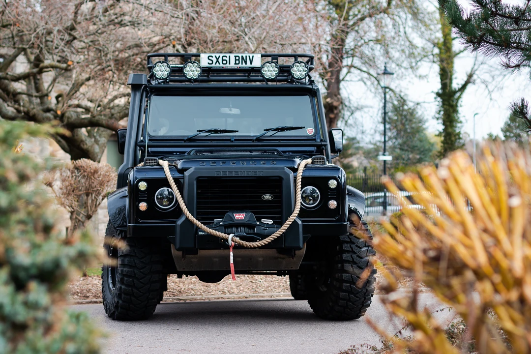 2011 Land Rover Defender 110 - Image 6 of 31