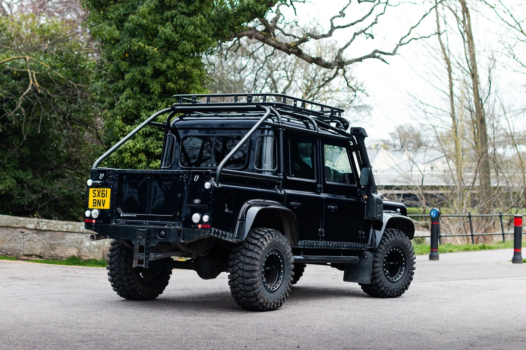 2011 Land Rover Defender 110 - Image 20 of 31