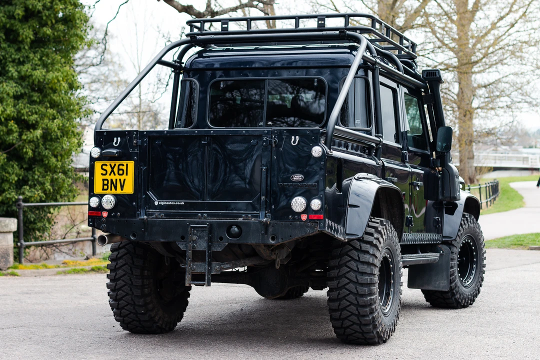 2011 Land Rover Defender 110 - Image 22 of 31