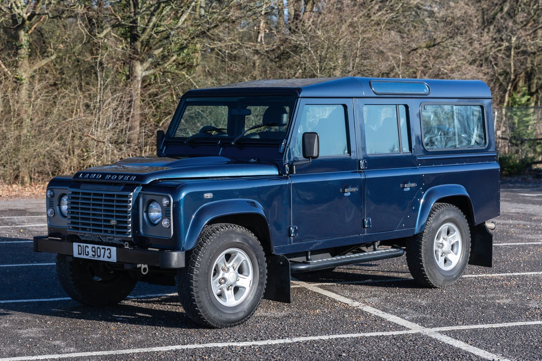 2011 Land Rover Defender 110 - Image 4 of 31
