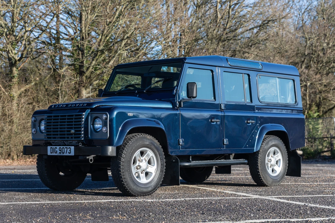 2011 Land Rover Defender 110 - Image 12 of 31