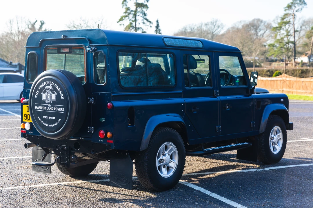 2011 Land Rover Defender 110 - Image 16 of 31