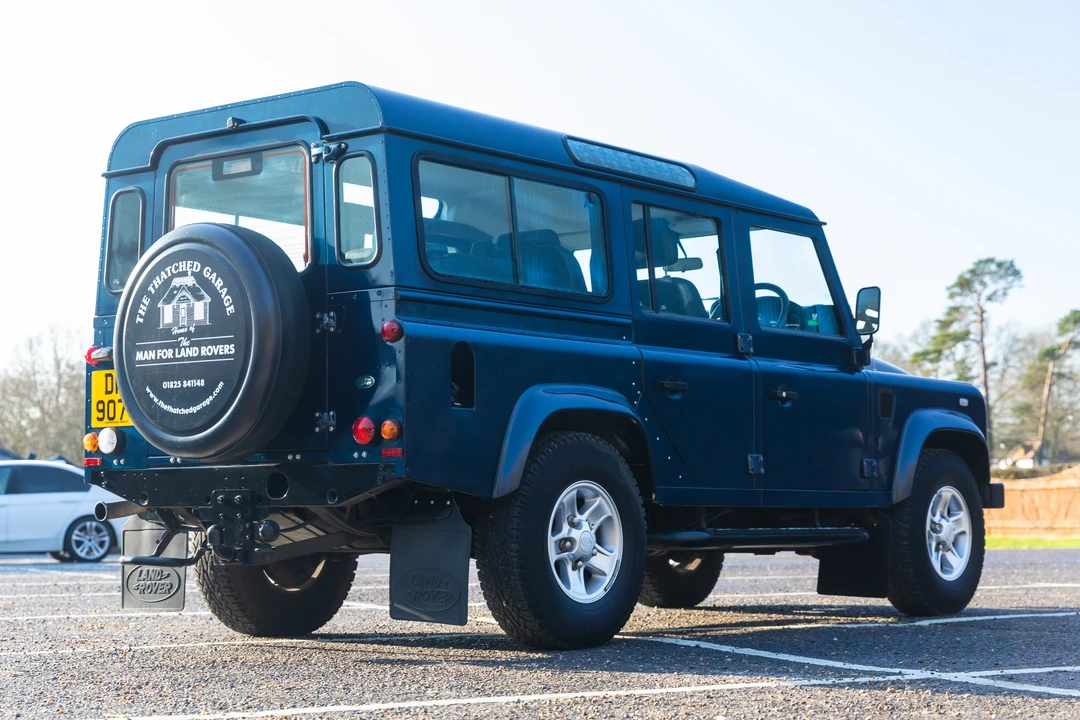 2011 Land Rover Defender 110 - Image 8 of 31