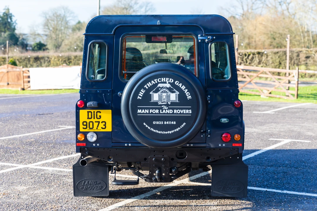 2011 Land Rover Defender 110 - Image 15 of 31