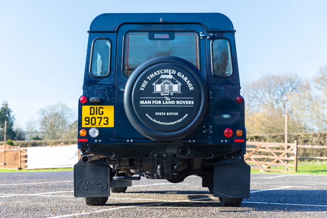 2011 Land Rover Defender 110 - Image 7 of 31