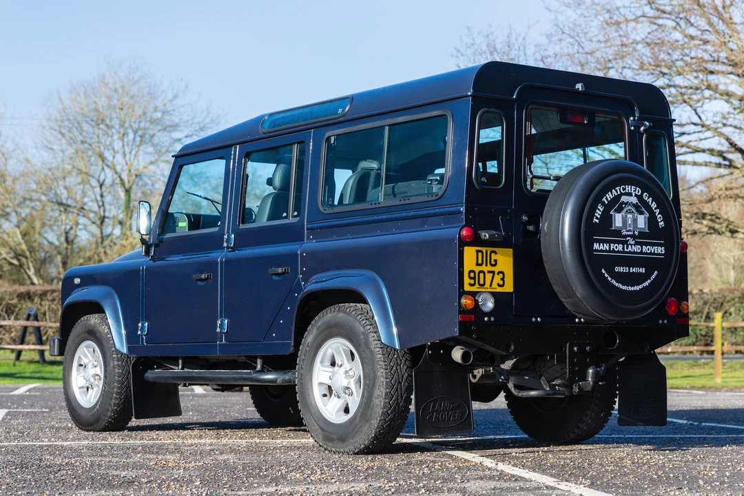 2011 Land Rover Defender 110 - Image 6 of 31