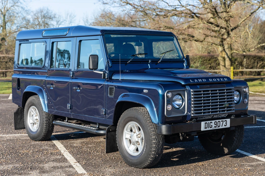 2011 Land Rover Defender 110 - Image 10 of 31