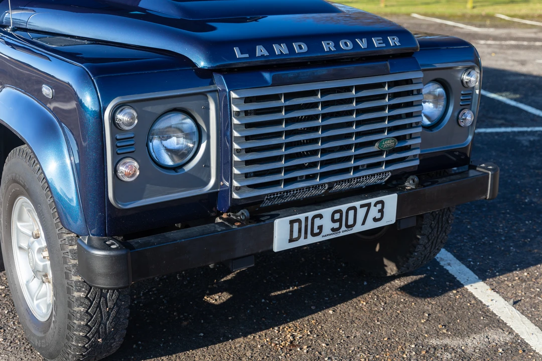2011 Land Rover Defender 110 - Image 20 of 31
