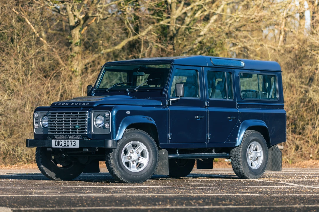 2011 Land Rover Defender 110 - Image 2 of 31