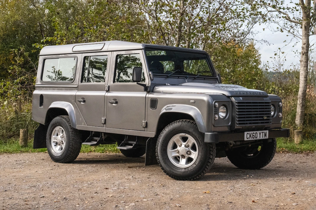 2011 Land Rover Defender 110 - Image 2 of 31