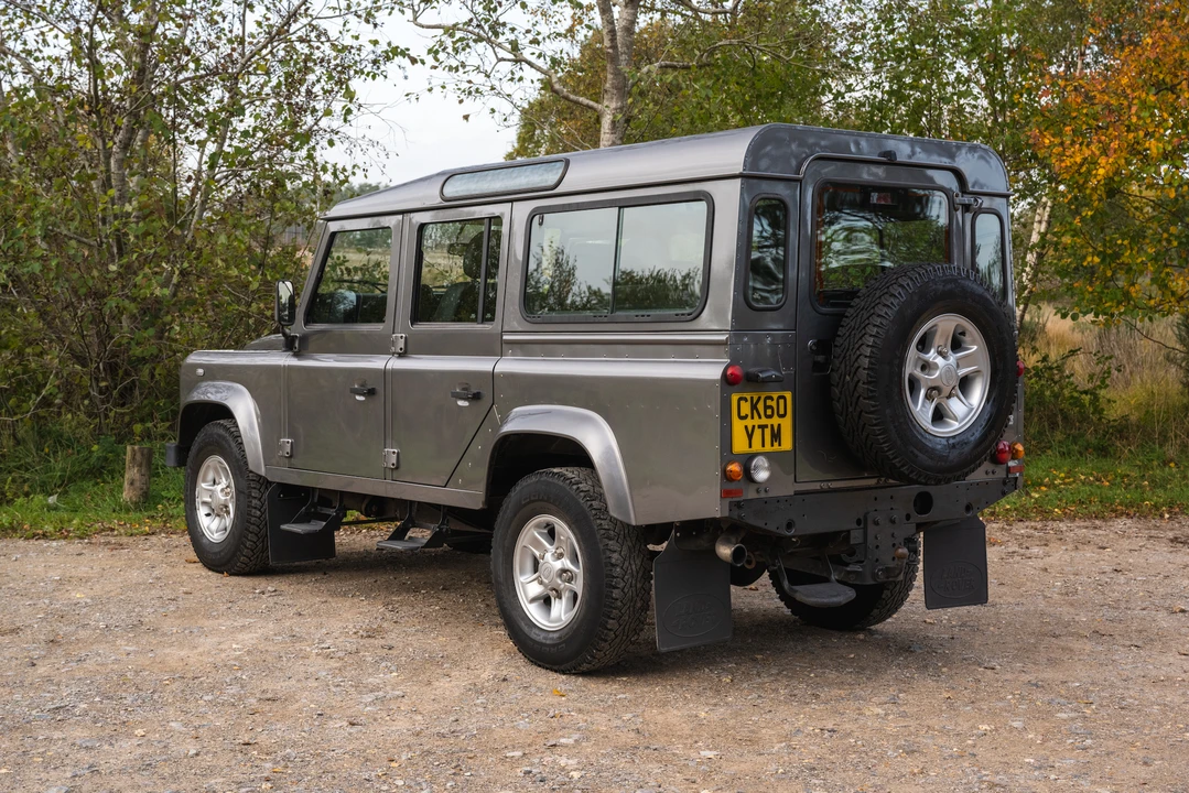 2011 Land Rover Defender 110 - Image 6 of 31
