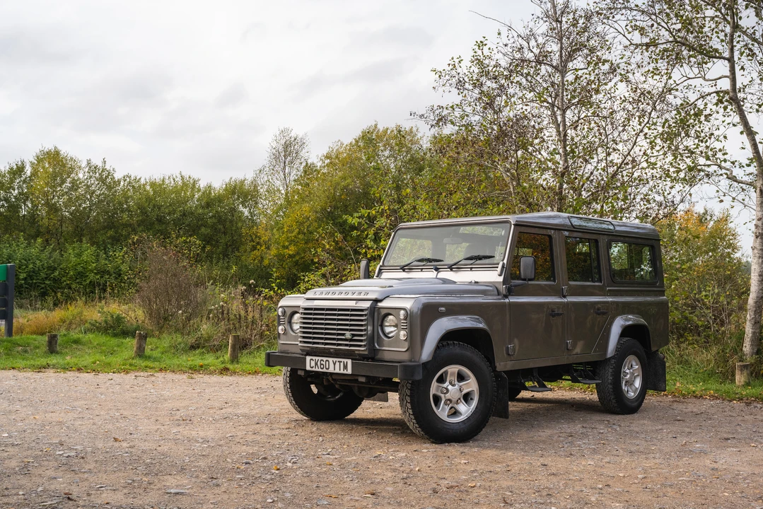 2011 Land Rover Defender 110 - Image 16 of 31