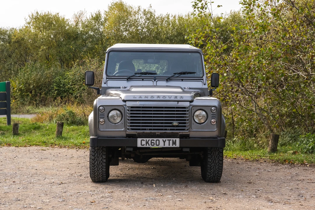 2011 Land Rover Defender 110 - Image 3 of 31
