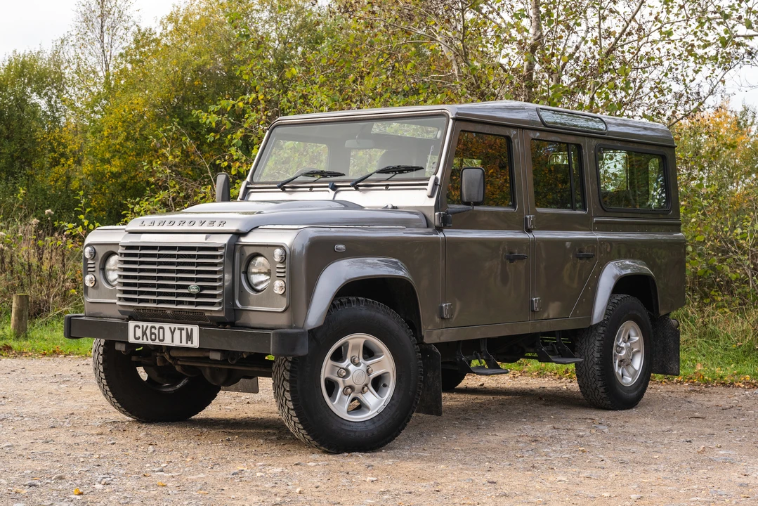 2011 Land Rover Defender 110 - Image 4 of 31