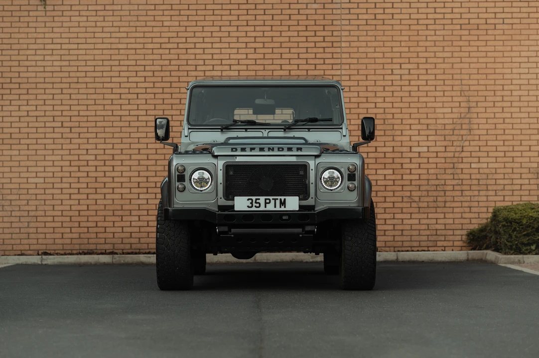 2011 Land Rover Defender 110 - Image 3 of 31