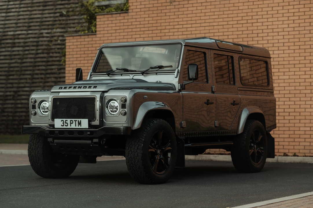 2011 Land Rover Defender 110 - Image 4 of 31