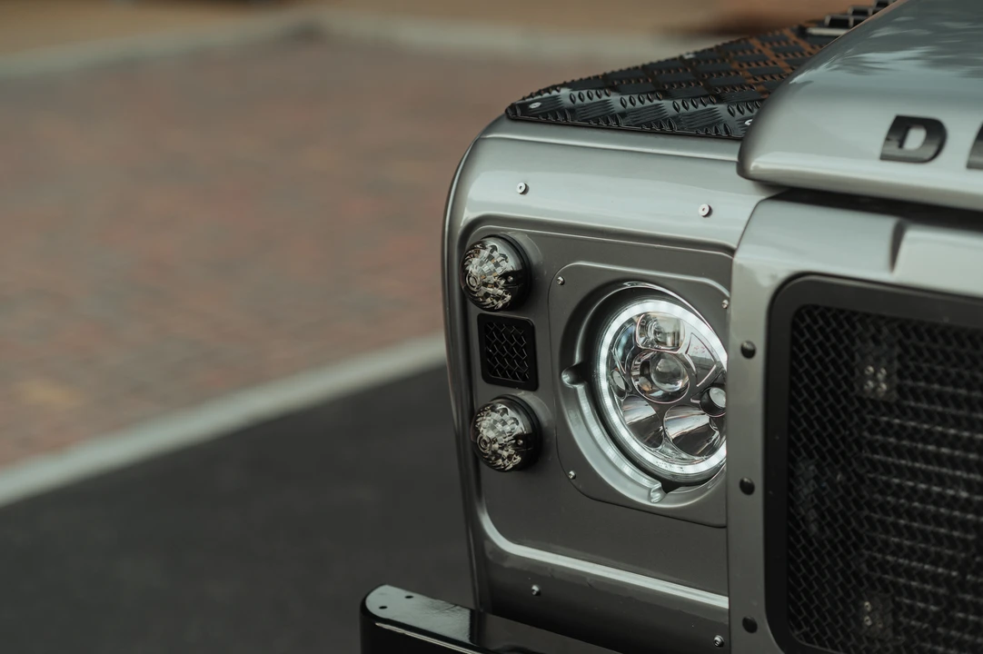2011 Land Rover Defender 110 - Image 22 of 31