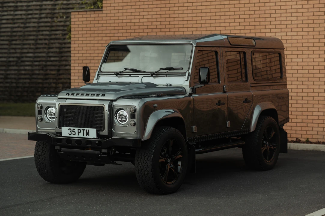 2011 Land Rover Defender 110 - Image 2 of 31