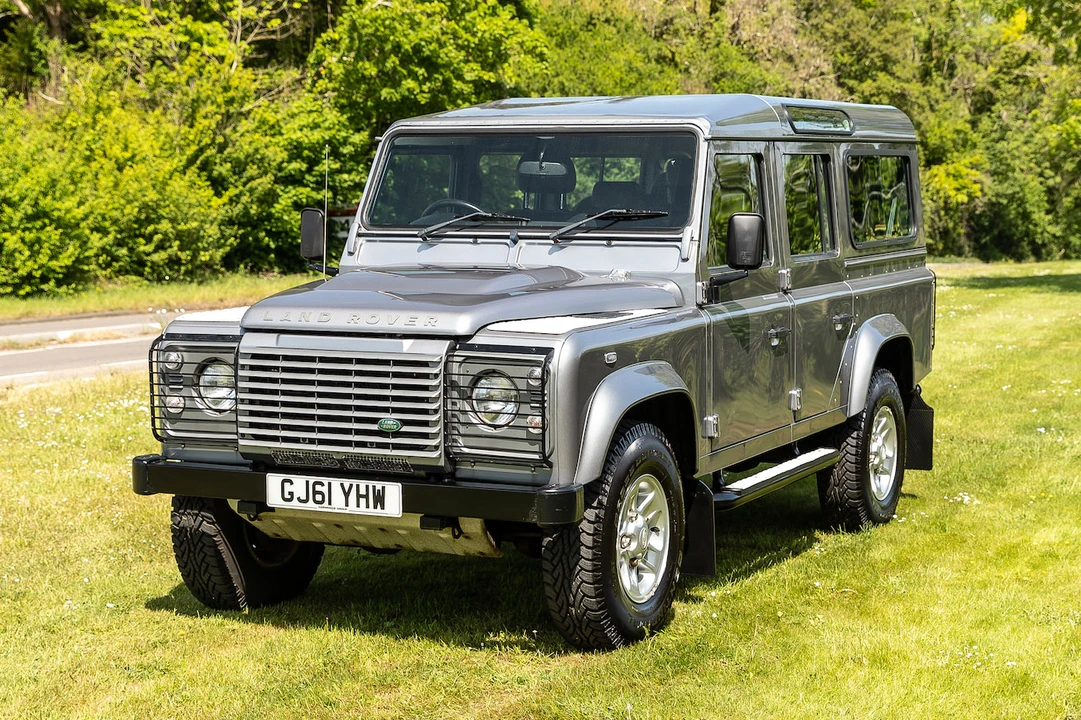 2011 Land Rover Defender 110 - Image 2 of 31