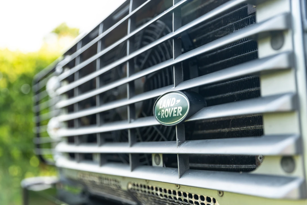 2011 Land Rover Defender 110 - Image 21 of 31
