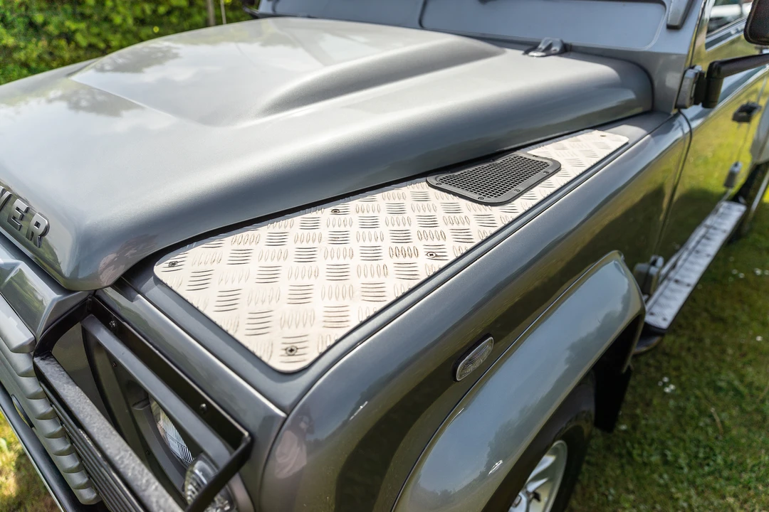 2011 Land Rover Defender 110 - Image 29 of 31