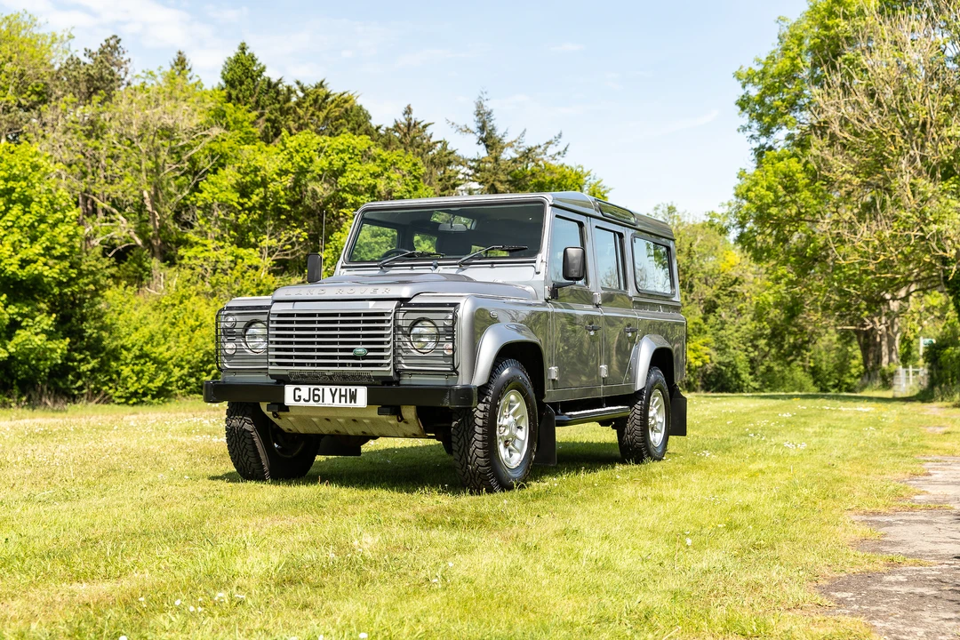 2011 Land Rover Defender 110 - Image 4 of 31