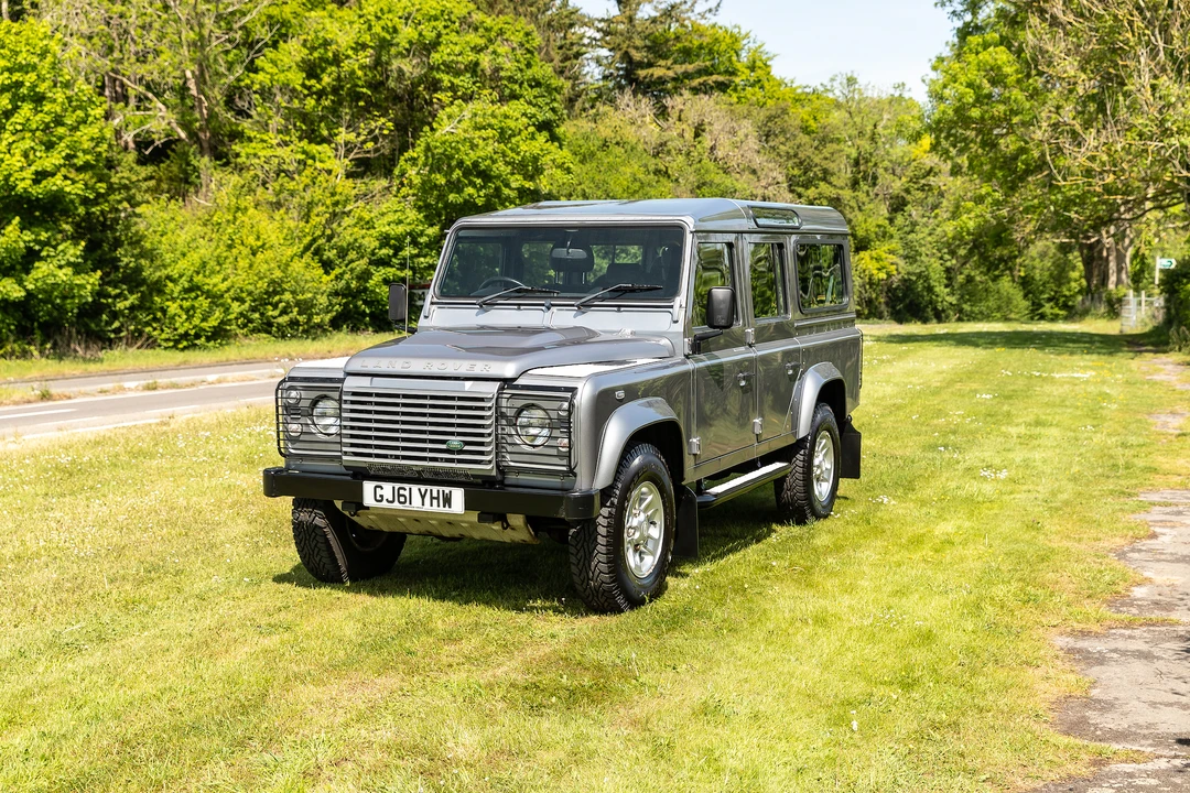2011 Land Rover Defender 110 - Image 18 of 31