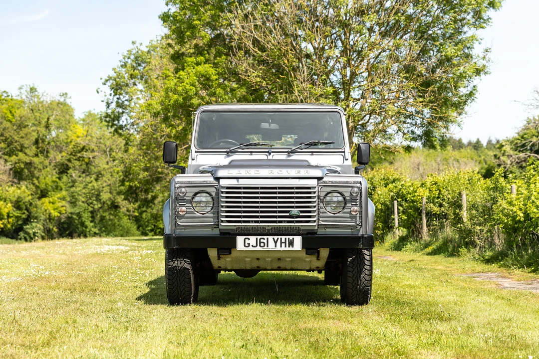 2011 Land Rover Defender 110 - Image 10 of 31