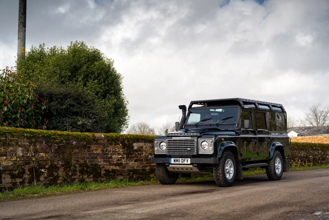 2011 Land Rover Defender 110 - Image 21 of 31