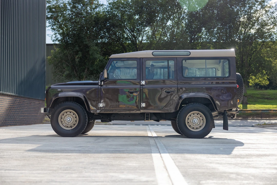 2011 Land Rover Defender 110 - Image 22 of 31