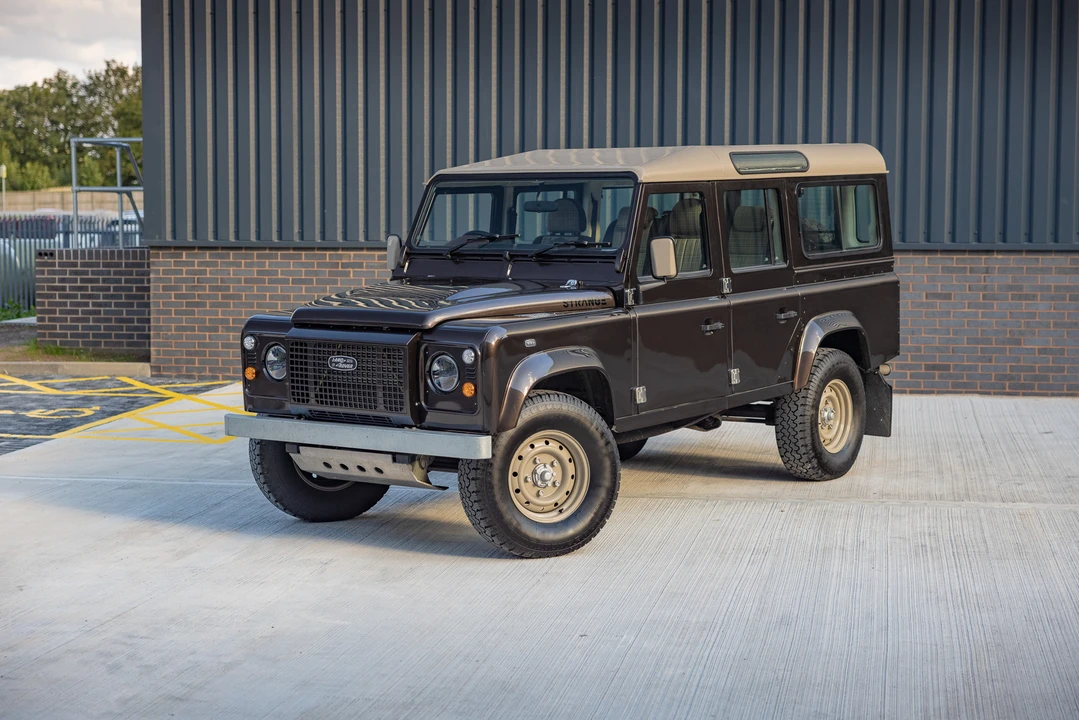 2011 Land Rover Defender 110 - Image 29 of 31