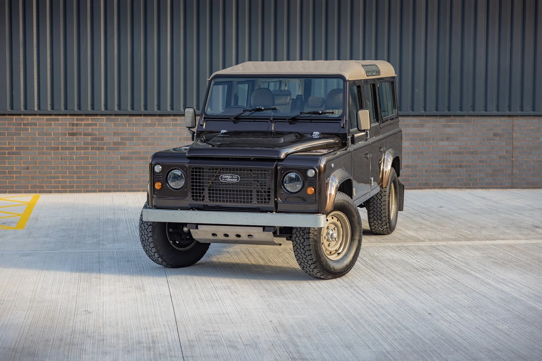 2011 Land Rover Defender 110 - Image 30 of 31