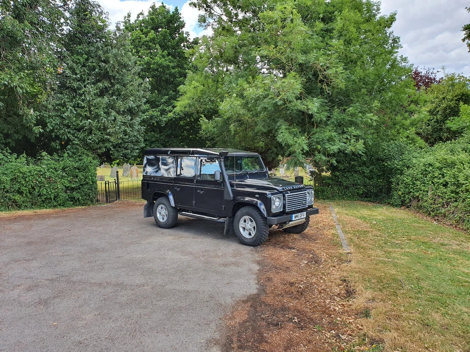 2011 Land Rover Defender 110 - Image 7 of 31