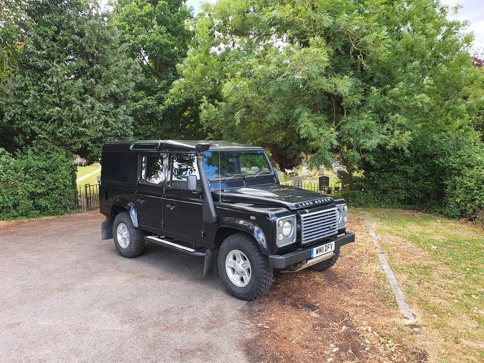 2011 Land Rover Defender 110 - Image 8 of 31