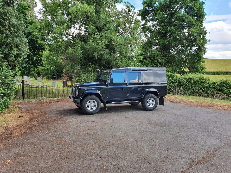 2011 Land Rover Defender 110 - Image 20 of 31