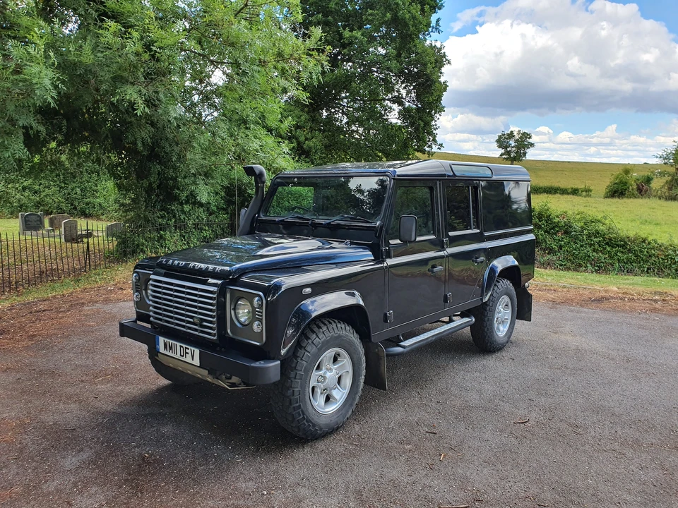 2011 Land Rover Defender 110 - Image 30 of 31