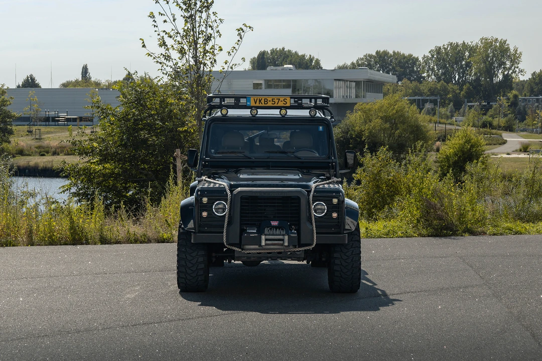 2011 Land Rover Defender 130 - Image 10 of 31