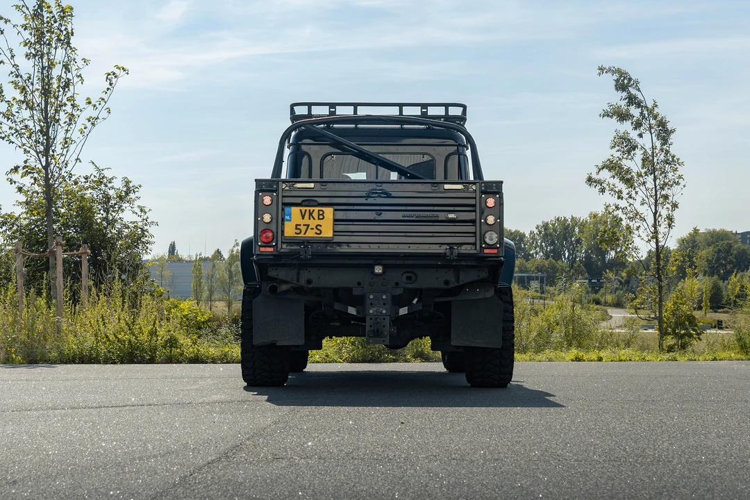 2011 Land Rover Defender 130 - Image 14 of 31