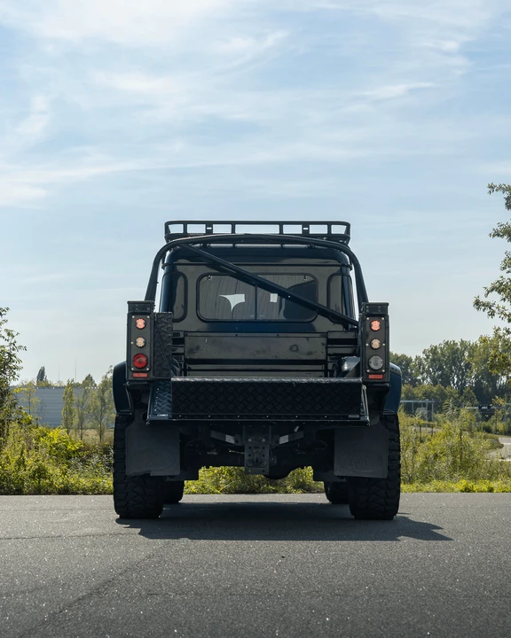 2011 Land Rover Defender 130 - Image 31 of 31