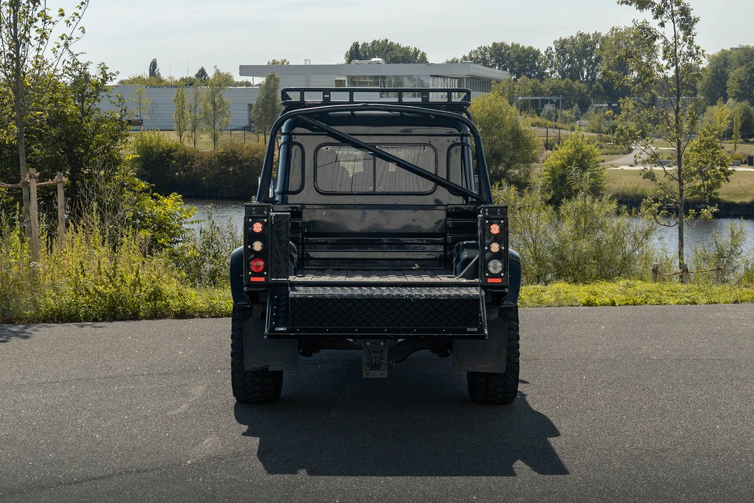 2011 Land Rover Defender 130 - Image 25 of 31