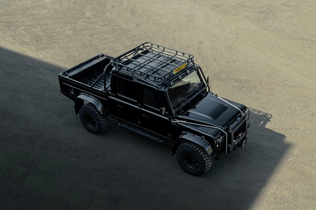 2011 Land Rover Defender 130 - Image 18 of 31