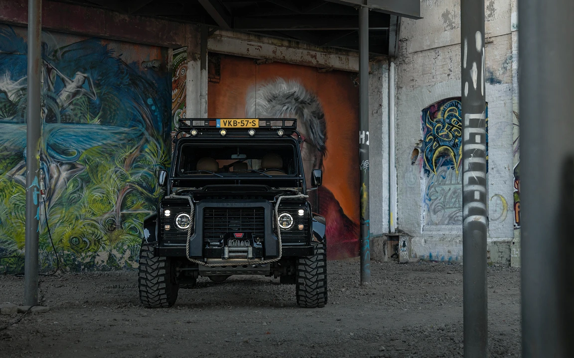 2011 Land Rover Defender 130 - Image 22 of 31