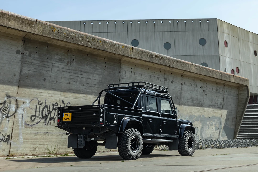 2011 Land Rover Defender 130 - Image 26 of 31