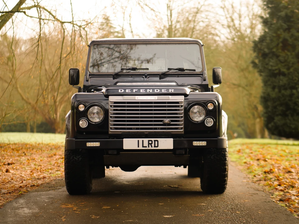 2011 Land Rover Defender 90 - Image 3 of 31